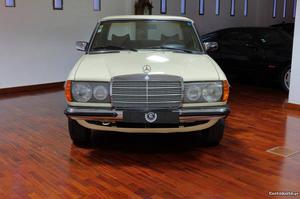 Mercedes-Benz 300 W123 Abril/80 - à venda - Ligeiros