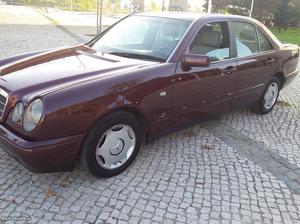 Mercedes-Benz E 220 Diesel A/C Fevereiro/97 - à venda -