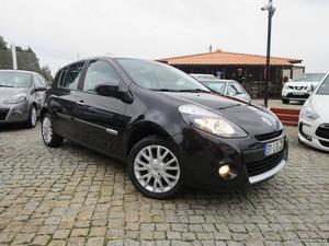 Renault Clio 1.5 dCi Dynamique Abril/11 - à venda -