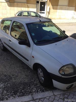 Renault Clio 1.9D Janeiro/99 - à venda - Comerciais / Van,