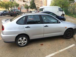 Seat Cordoba 1.4 Março/98 - à venda - Ligeiros