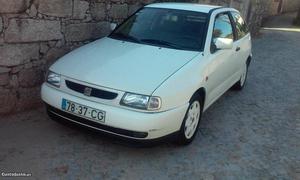 Seat Ibiza 1.9d kil. Julho/93 - à venda - Ligeiros