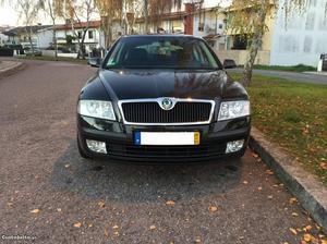 Skoda Octavia 1.6 GPL Março/05 - à venda - Ligeiros