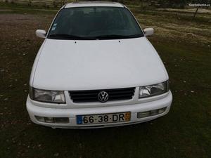 VW Passat Passageiros Abril/94 - à venda - Ligeiros