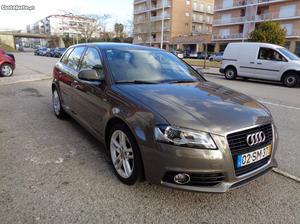 Audi A3 1.6 TDI DSG S-LINE Outubro/12 - à venda - Ligeiros