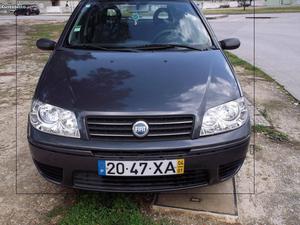 Fiat Punto 60 Janeiro/04 - à venda - Ligeiros Passageiros,