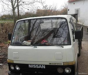 Nissan TLGF22LFAS Novembro/87 - à venda - Comerciais / Van,