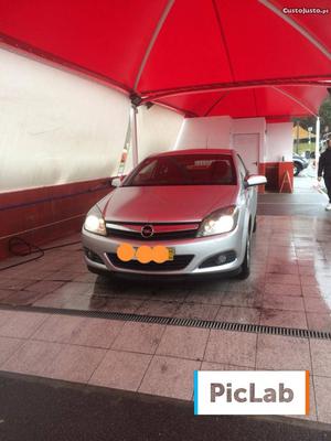 Opel Astra GTC Abril/06 - à venda - Comerciais / Van, Braga