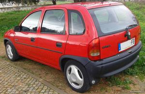 Opel Corsa 1.2- 5-portas Abril/95 - à venda - Ligeiros