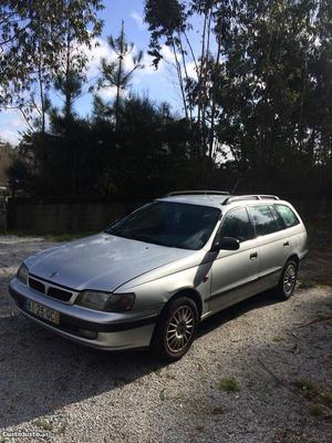 Toyota Carina 2.0Td Janeiro/97 - à venda - Ligeiros