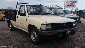 Toyota Hilux Direção Assistida Junho/93 - à venda -