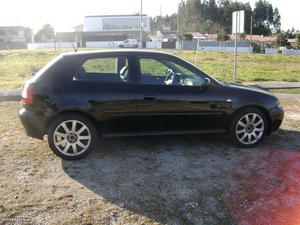 Audi A3 sport 130 Março/01 - à venda - Ligeiros