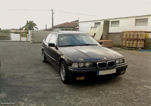 BMW 318 e36 Agosto/97 - à venda - Ligeiros Passageiros,