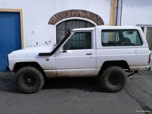 Nissan Patrol 3.3 d Março/87 - à venda - Pick-up/