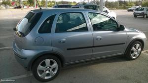 Opel Corsa diesel 5 lugares Março/05 - à venda - Ligeiros