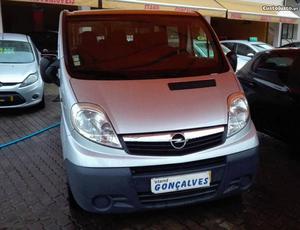 Opel Vivaro 2.0 CDTI 115cv 9LUG Julho/10 - à venda -