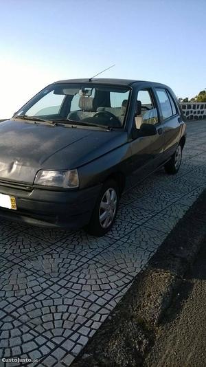 Renault Clio com iPO até() Julho/93 - à venda -