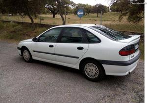 Renault Laguna DCI Outubro/02 - à venda - Ligeiros