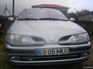 Renault Mégane 1.4 txe Fevereiro/99 - à venda - Ligeiros