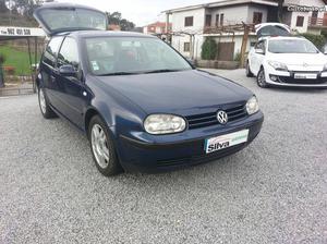 VW Golf 1.4 Abril/02 - à venda - Ligeiros Passageiros,