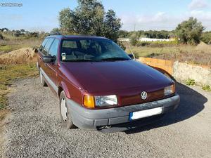 VW Passat 1.6 TD Novembro/96 - à venda - Ligeiros