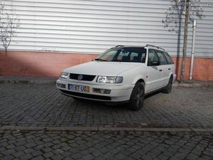 VW Passat 1.9 TDI Fevereiro/94 - à venda - Ligeiros