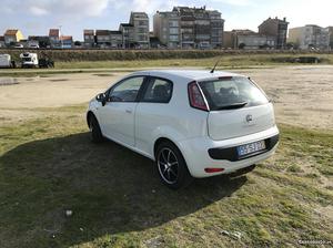 Fiat Punto M-Jet Sport Agosto/11 - à venda - Ligeiros