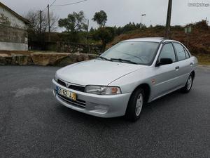 Mitsubishi Lancer 1.3 Janeiro/98 - à venda - Ligeiros