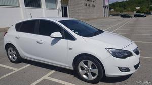 Opel Astra 2.0 cdti Março/11 - à venda - Ligeiros