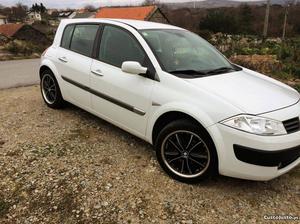 Renault Mégane 1.5 dci Julho/03 - à venda - Ligeiros