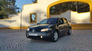 Renault Mégane 1.5 dci lux privileg Maio/03 - à venda -