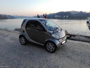 Smart ForTwo CDI Dezembro/01 - à venda - Ligeiros