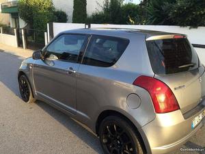 Suzuki Swift 1.3 multijt ddis Junho/07 - à venda - Ligeiros