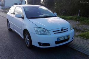 Toyota Corolla D4D Setembro/06 - à venda - Ligeiros