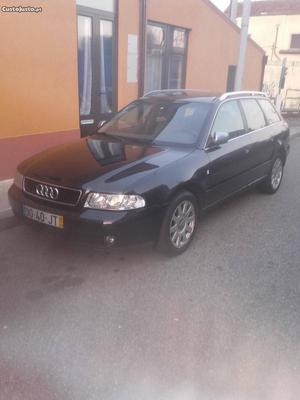 Audi A4 avant Novembro/96 - à venda - Ligeiros Passageiros,