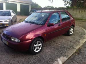 Ford Fiesta 1.25 techno Maio/96 - à venda - Ligeiros