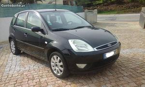 Ford Fiesta 1.25 x trend Julho/04 - à venda - Ligeiros