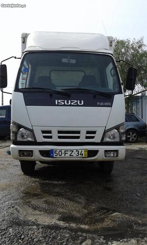 Isuzu NKR 136CV Maio/08 - à venda - Comerciais / Van,