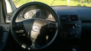 Mercedes-Benz A 150 w169 Junho/06 - à venda - Ligeiros