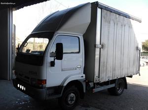 Nissan Cabstar E-110 Novembro/00 - à venda - Comerciais /