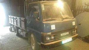 Nissan Cabstar Maio/84 - à venda - Comerciais / Van, Beja -