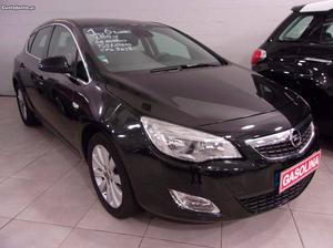 Opel Astra 1.6 turbo 180cv Abril/12 - à venda - Ligeiros