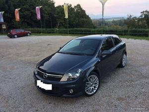 Opel Astra GTC 1.3 CDTI Van Fevereiro/11 - à venda -