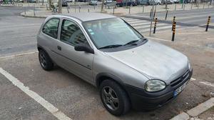 Opel Corsa 1.2 Dezembro/96 - à venda - Ligeiros