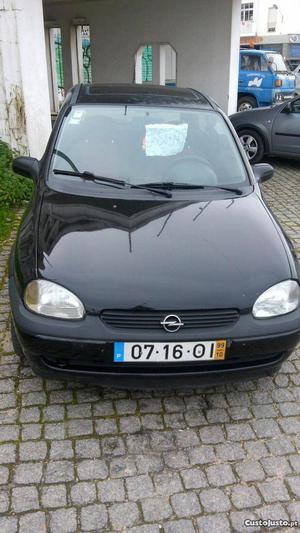 Opel Corsa 1.2 Outubro/99 - à venda - Ligeiros Passageiros,