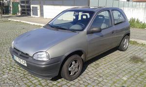 Opel Corsa com inspecção e selo Setembro/93 - à venda -