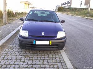 Renault Clio 1.2 Junho/99 - à venda - Ligeiros Passageiros,