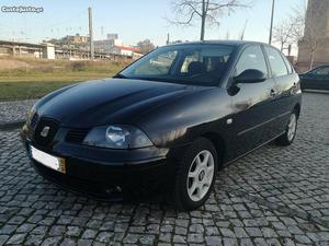 Seat Ibiza 1.4 TDI 5P Outubro/04 - à venda - Ligeiros