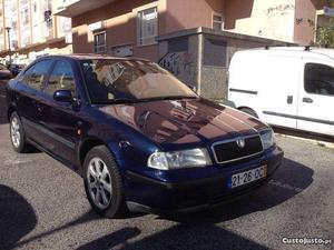 Skoda Octavia 1.9 Diesel Setembro/99 - à venda - Ligeiros
