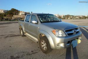 Toyota Hilux tracker 2.5 Abril/06 - à venda - Pick-up/